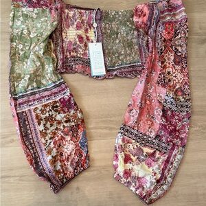 Shoreline Multicolor Floral Crop Top